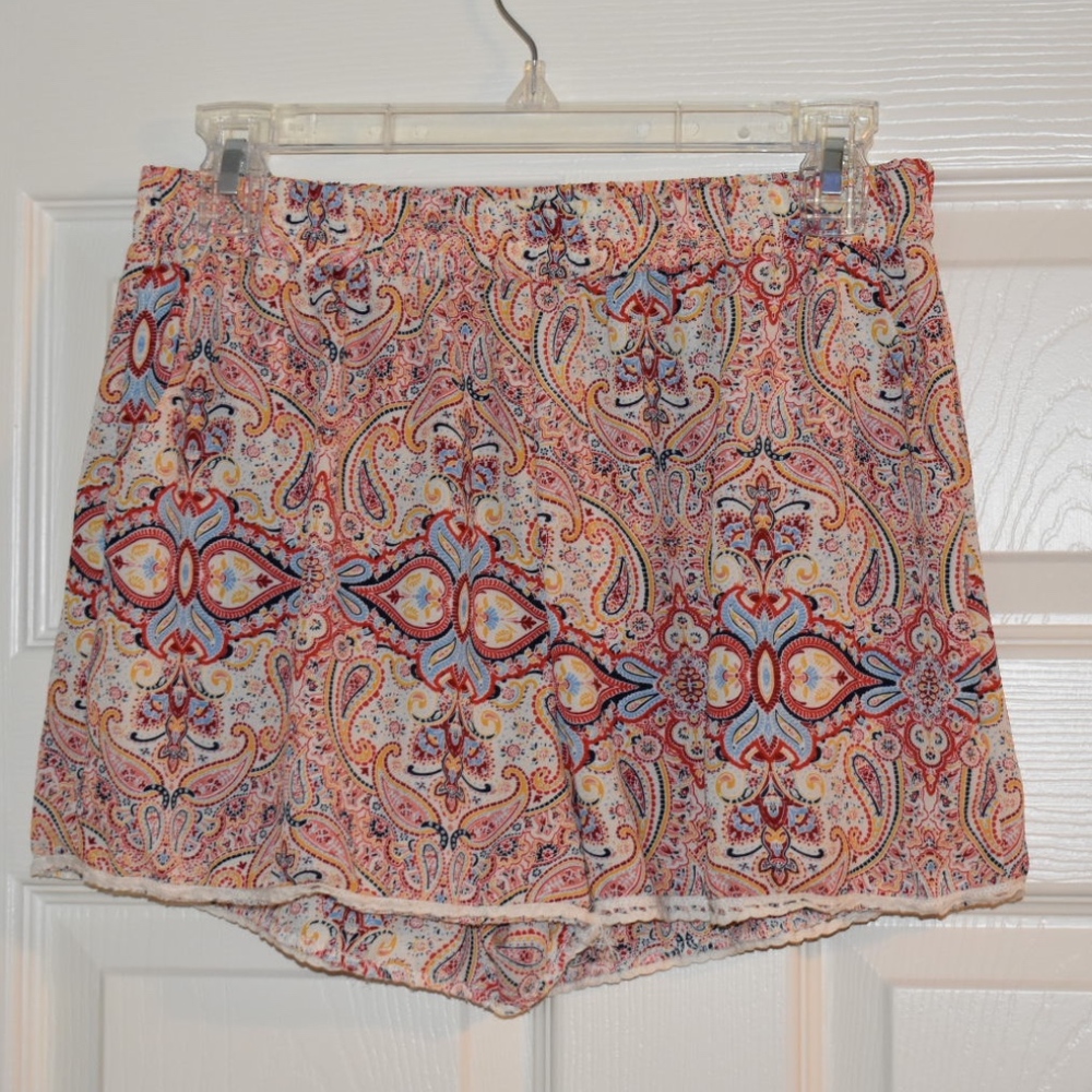 Forever 21 Coral Patterned Shorts